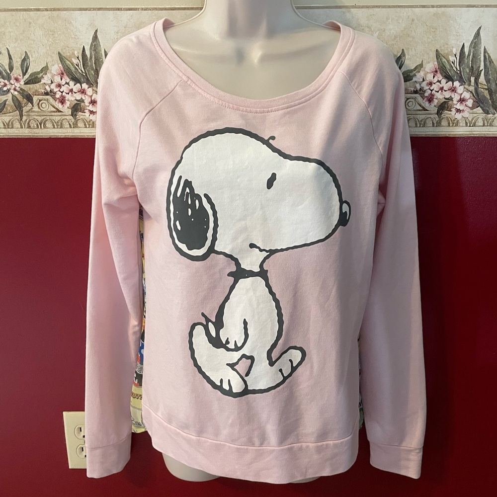 Snoopy Graphic Pullover Sweatshirt - Light Pink